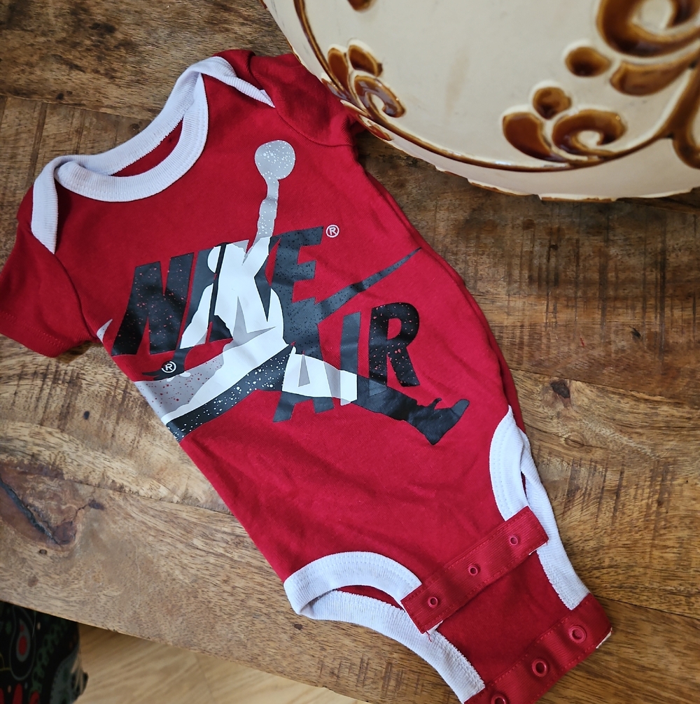 3 Outfits NWOT Nike And Caterpillar Brand Baby - Onsies